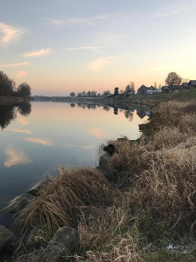Ons Maashuisje Maaseik Exterior foto